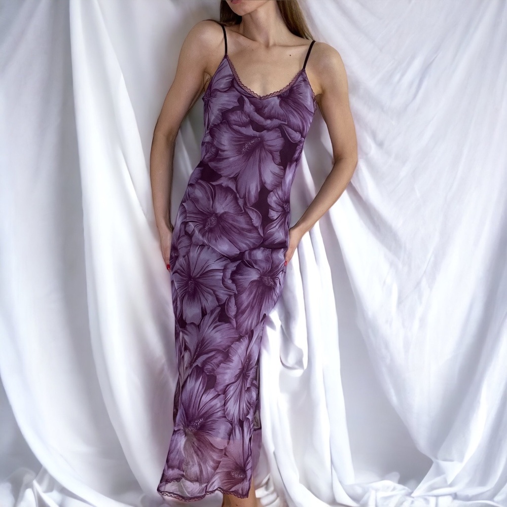 Valerie Stevens Floral Maxi Dress - Lace V-Neckline - Side Slits - Purple - M